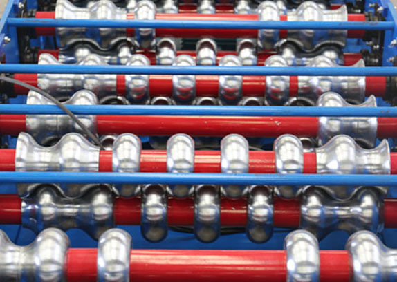 Iron Sheet Roll Forming Line Corrugated Metal Roofing Tile Making Machine 