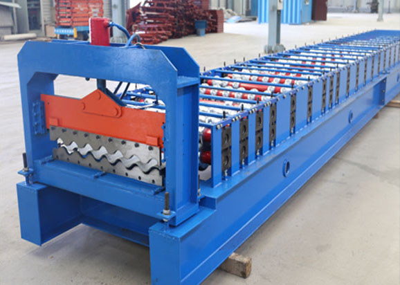 Iron Sheet Roll Forming Line Corrugated Metal Roofing Tile Making Machine 